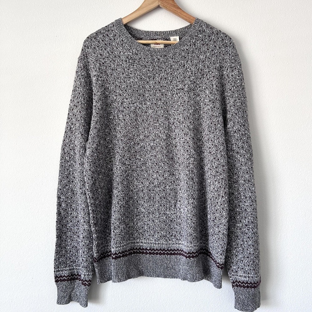 Levi Strauss XXL Men's Sweater Gray White Burgundy Hearts Pattern Long Sleeve